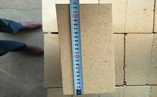 燒結磚跟耐火磚的區別？